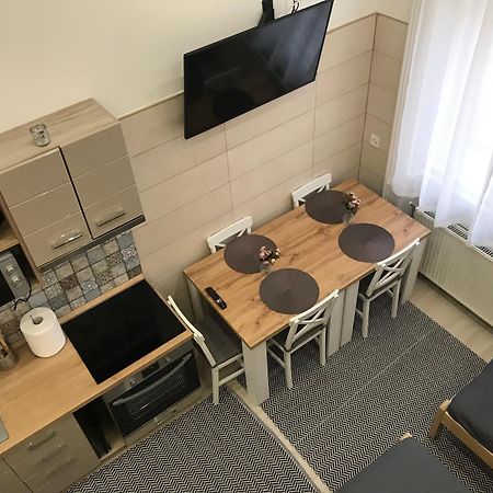 Mora Apartman 2 Kiskunfélegyháza Dış mekan fotoğraf