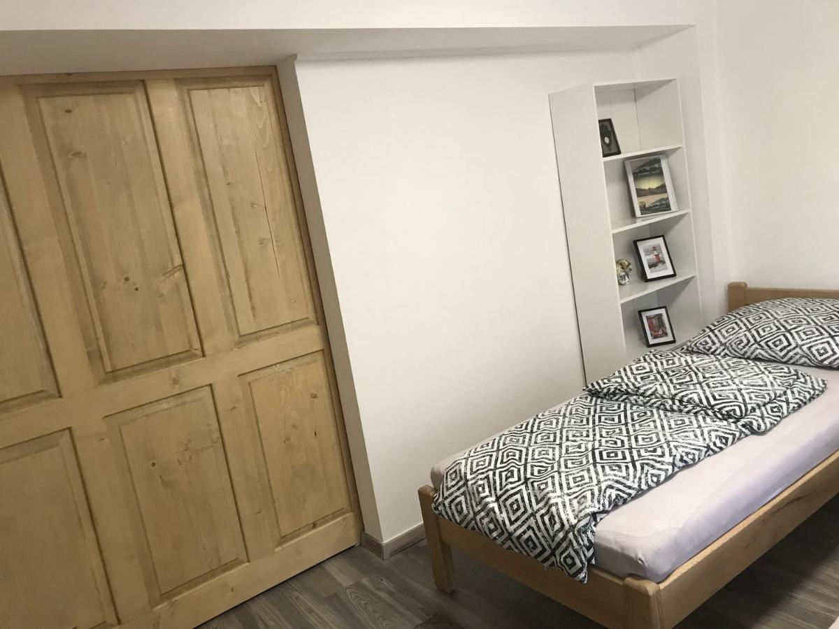 Mora Apartman 2 Kiskunfélegyháza Dış mekan fotoğraf